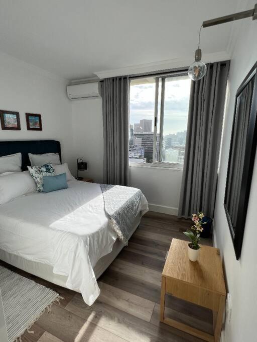 Modern, Trendy And Comfortable 2 Bedroom Apartment In Кейптаун Екстериор снимка